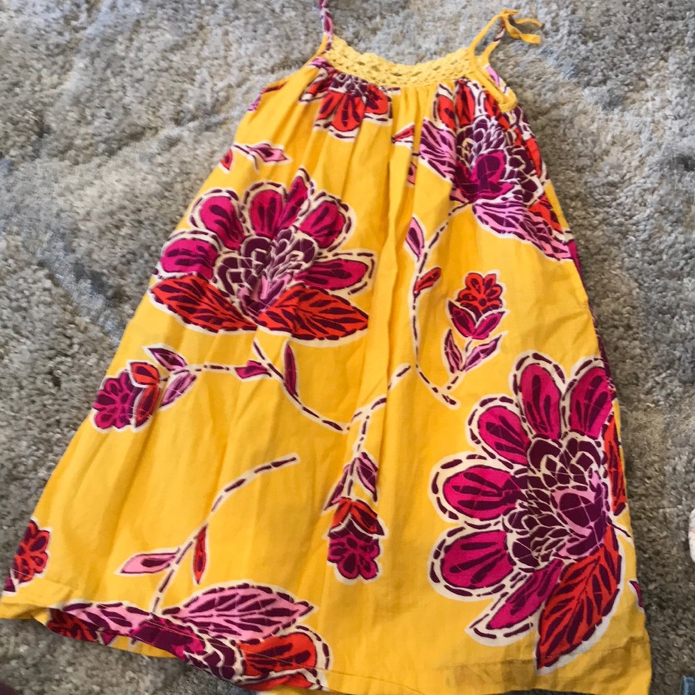Girls dress